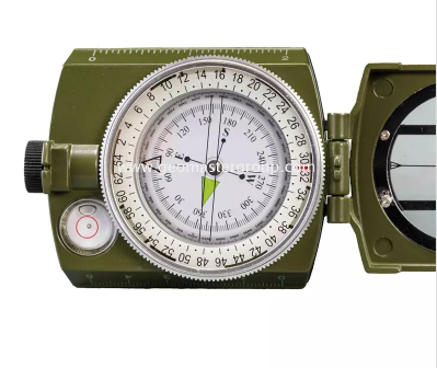 Lensatisch Vs. Prismatischer Kompass